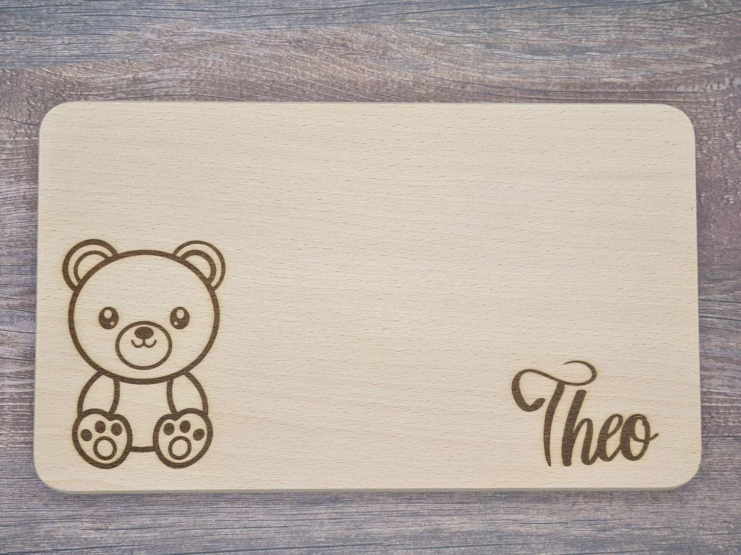 Frühstücksbrett Bär mit Name, Geschenk Kinder, Baby, Brettchen, Brotzeit, Schneidebrett