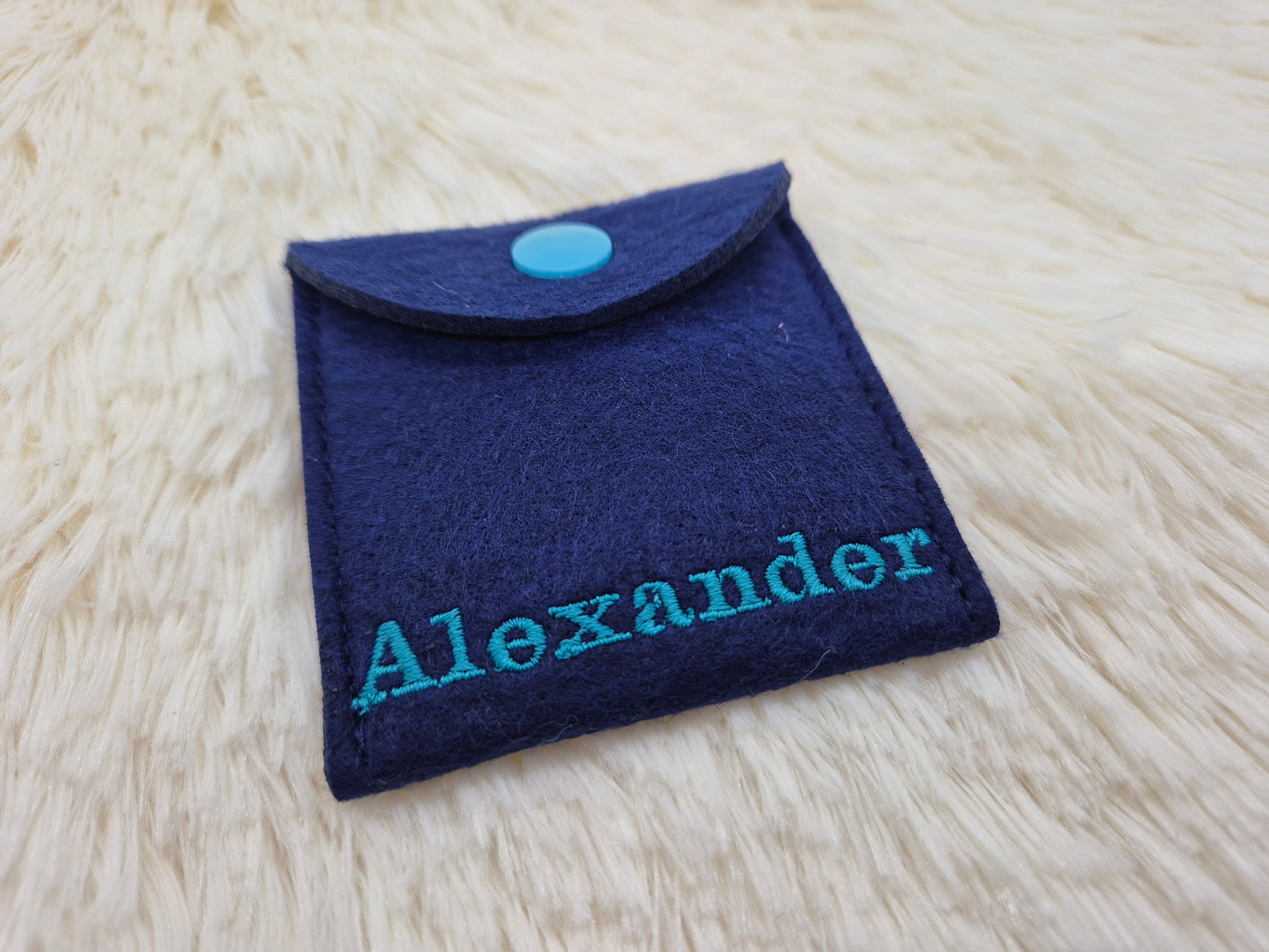 Rosenkranztasche Filz - Motiv und Name - Kreuz, Fische, Punkte